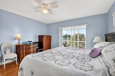 Ouah ! $1 Million view ! Don't miss the opportunity to own your