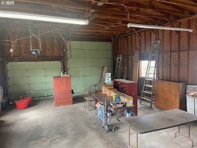 FLOORING and APPLIANCE CREDIT or Hold Back of with Full Price - photo 25