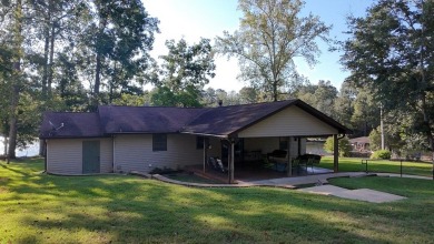 Lake Sinclair Home For Sale in Milledgeville Georgia