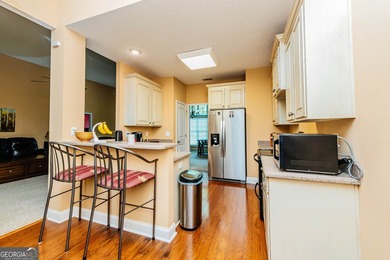 Welcome to your ideal retreat at Lake Sinclair, offering space - photo 11