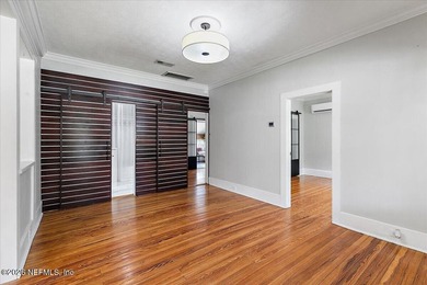 Welcome to this beautifully updated 1921 bungalow in historic - photo 4