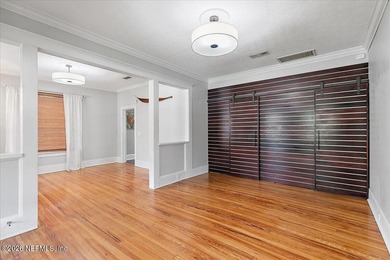 Welcome to this beautifully updated 1921 bungalow in historic - photo 5