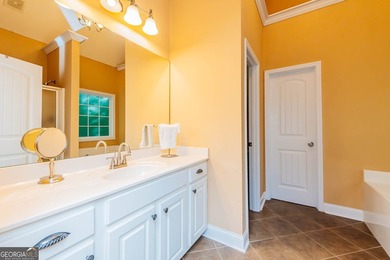 Welcome to your ideal retreat at Lake Sinclair, offering space - photo 18