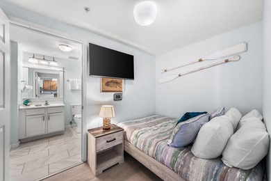 Welcome to your coastal retreat! This beautifully updated - photo 20