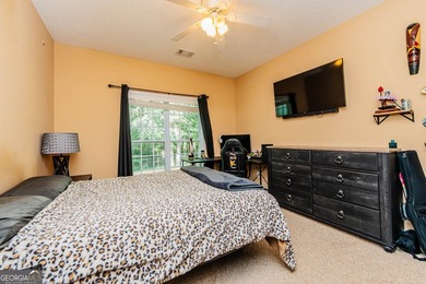 Welcome to your ideal retreat at Lake Sinclair, offering space - photo 20