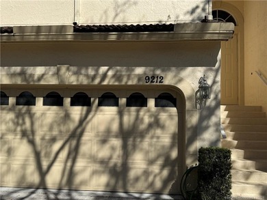 (private lake, pond, creek) Condo For Sale in Port Saint Lucie Florida