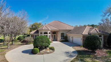Nestled behind the gate of Black Diamond Ranch awaits a timeless - photo 2