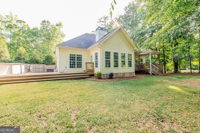 Welcome to your ideal retreat at Lake Sinclair, offering space - photo 29