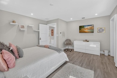 Welcome to 3245 Saint James Dr. in Woodfield Hunt Club, a gated - photo 34