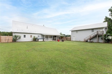 Beautifully updated 5 bedroom, 3.5 bath home with approx 3 - photo 40
