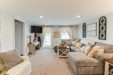 Beautifully updated 5 bedroom, 3.5 bath home with approx 3 - photo 41