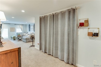 Beautifully updated 5 bedroom, 3.5 bath home with approx 3 - photo 46