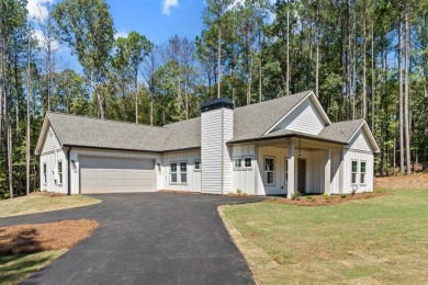 Lake Sinclair Home For Sale in Eatonton Georgia