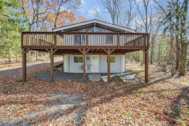 McConnell  Pond Home For Sale in Lords Valley Pennsylvania