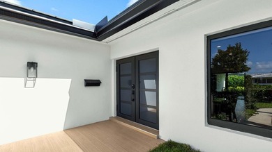 Beautifully renovated and completely move-in ready! This - photo 4