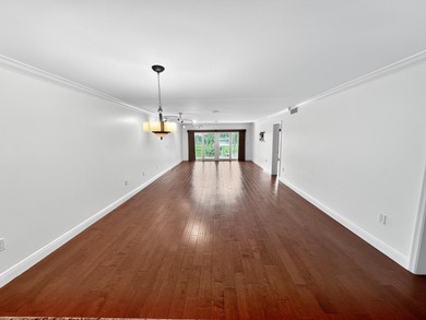 Welcome to tranquil living within the City of Atlantis. This - photo 6