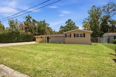 Welcome home to this charming pool property in the heart of - photo 5