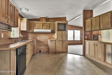 Wow, great opportunity to own 3 properties together in sought - photo 7