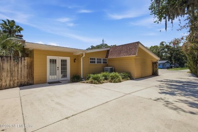 Welcome home to this charming pool property in the heart of - photo 8