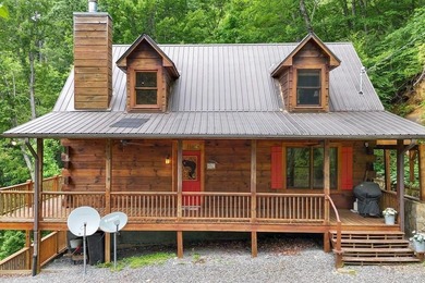 Lake Nantahala Home For Sale in Topton North Carolina