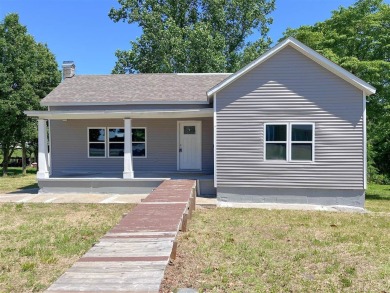 Lake Home For Sale in Lucas, Kentucky