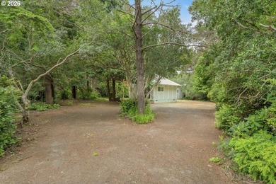 The Perfect Beach Getaway! Escape to the coast and enjoy this - photo 16