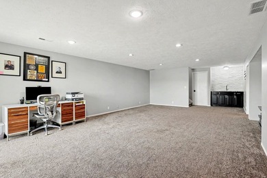 Beautiful modern customized home on the lake side of The - photo 27