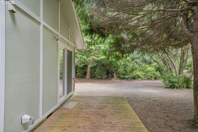 The Perfect Beach Getaway! Escape to the coast and enjoy this - photo 29