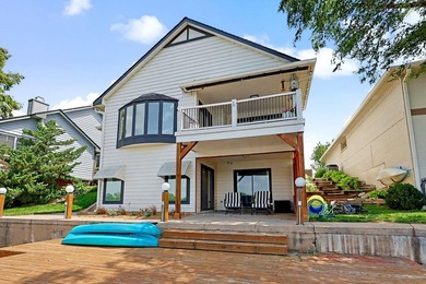 Beautiful modern customized home on the lake side of The - photo 31