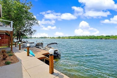 Beautiful modern customized home on the lake side of The - photo 34