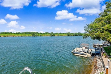 Beautiful modern customized home on the lake side of The - photo 36