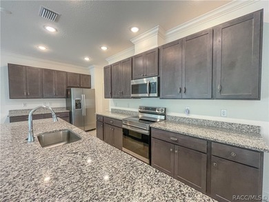 Move-in ready and situated on a desirable corner double lot - photo 9