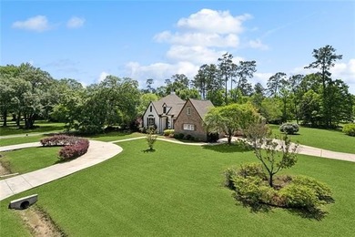 Welcome to 204 Tchefuncte Parc Court - a spacious 5-bedroom, 4 - photo 2