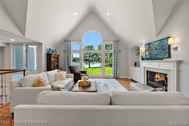 Absolutely stunning waterfront home on Upper Straits Lake - photo 8