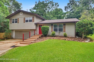 Beautiful Family home located on a quiet cul de sac in Bayou - photo 1