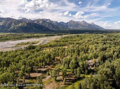 Set beneath the dramatic peaks of the Teton Range, the Antelope - photo 3