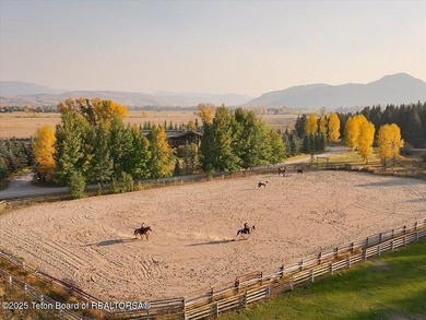 Set beneath the dramatic peaks of the Teton Range, the Antelope - photo 5