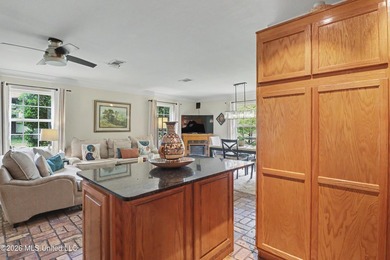 Beautiful Family home located on a quiet cul de sac in Bayou - photo 9