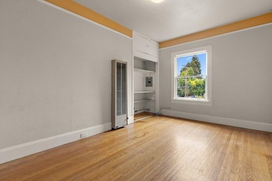 Opportunity knocks just blocks from UC Berkeley! This vacant - photo 10