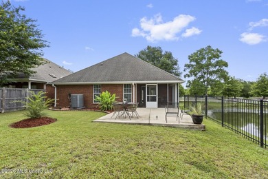 Move-in ready and absolutely immaculate. This charming 2-bedroom - photo 8