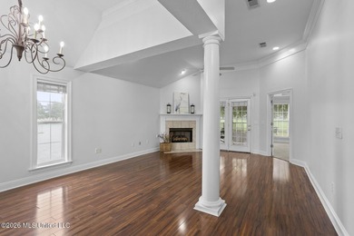 Move-in ready and absolutely immaculate. This charming 2-bedroom - photo 9