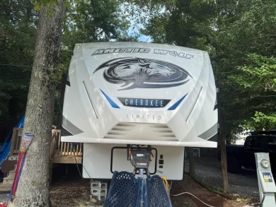 (private lake, pond, coastal) Home For Sale in Erma New Jersey