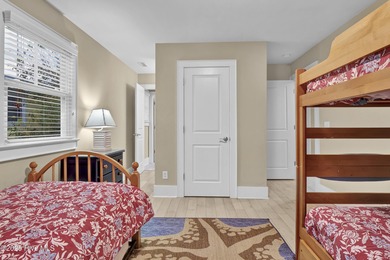 Welcome home to your dream getaway by the ocean and the - photo 17