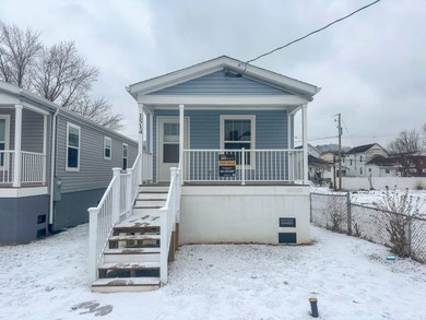 Lake Home For Sale in Charleston, West Virginia