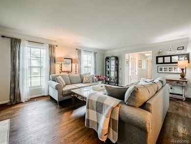 A MUST-SEE PROPERTY! Whether you're looking to call this - photo 3