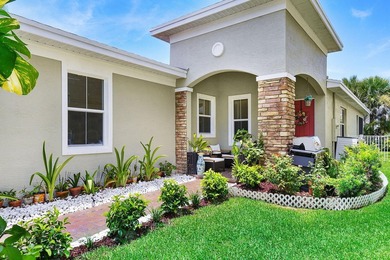 Welcome to this immaculately kept home in Vizcaya Falls, Port St - photo 4