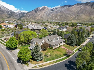 Nestled in a prime Alpine location, this spacious and - photo 3
