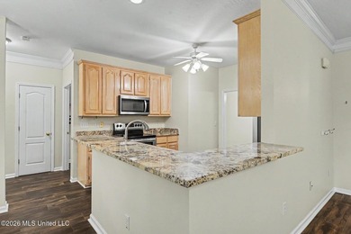 PRISTINE, MOVE IN READY & IN THE HEART OF OCEAN SPRINGS! This - photo 7