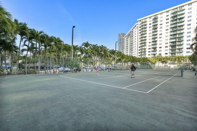Bright 1BR/1BA residence in Sunny Isles presenting a renewed - photo 30