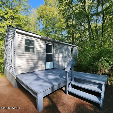 White Deer Lake Home For Sale in Hawley Pennsylvania